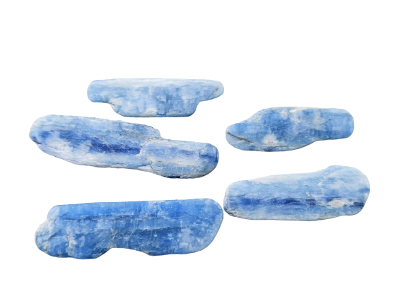 Kamienie półszlachetne - Kyanit Kamienie półszlachetne - Kyanit