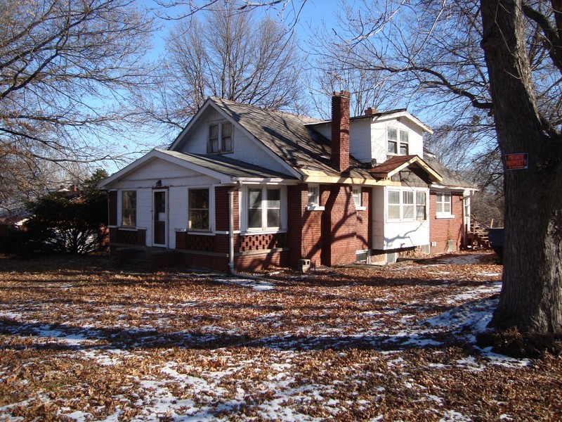 5 Rentals on 1 property, will sell unfinished or will finish