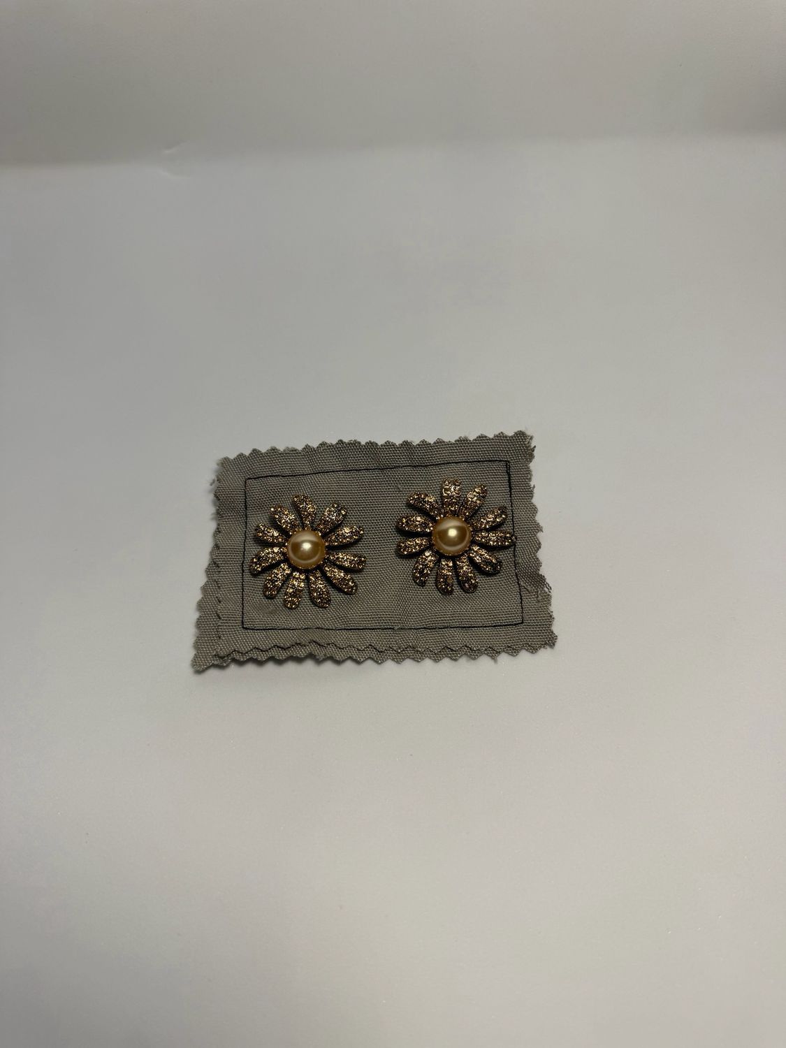 Brincos flor cristal