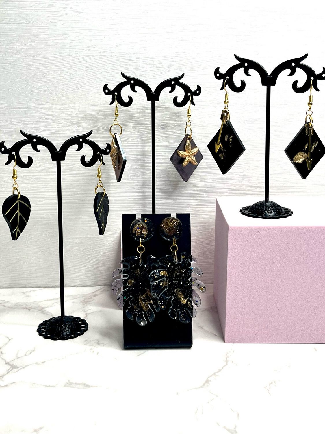 Black &amp; Gold Collection