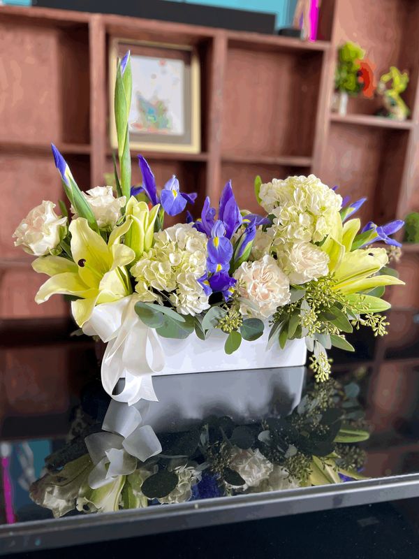 ​Graceful Sympathy Arrangement