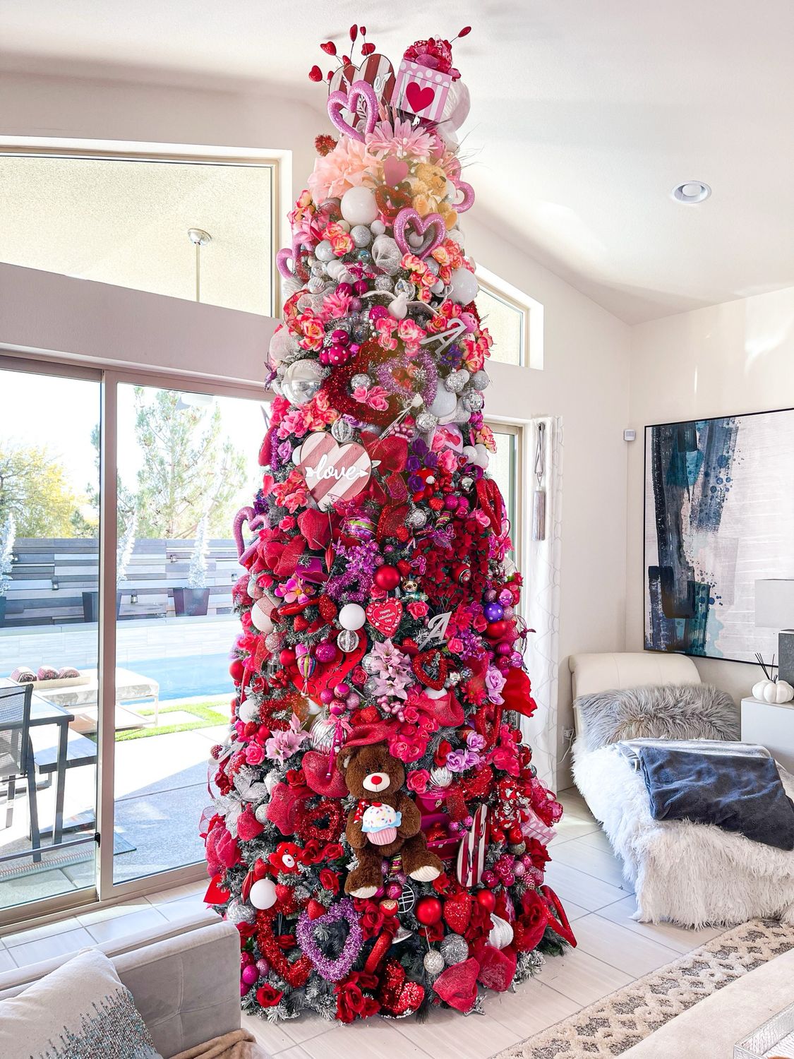 Elvis Rose Glam Hour (Hourly)