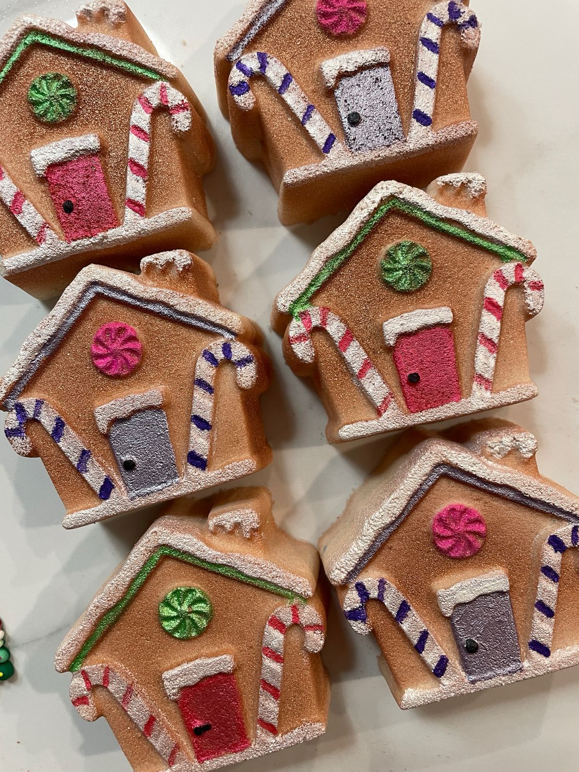 Gingerbread House Foaming Bath Bomb