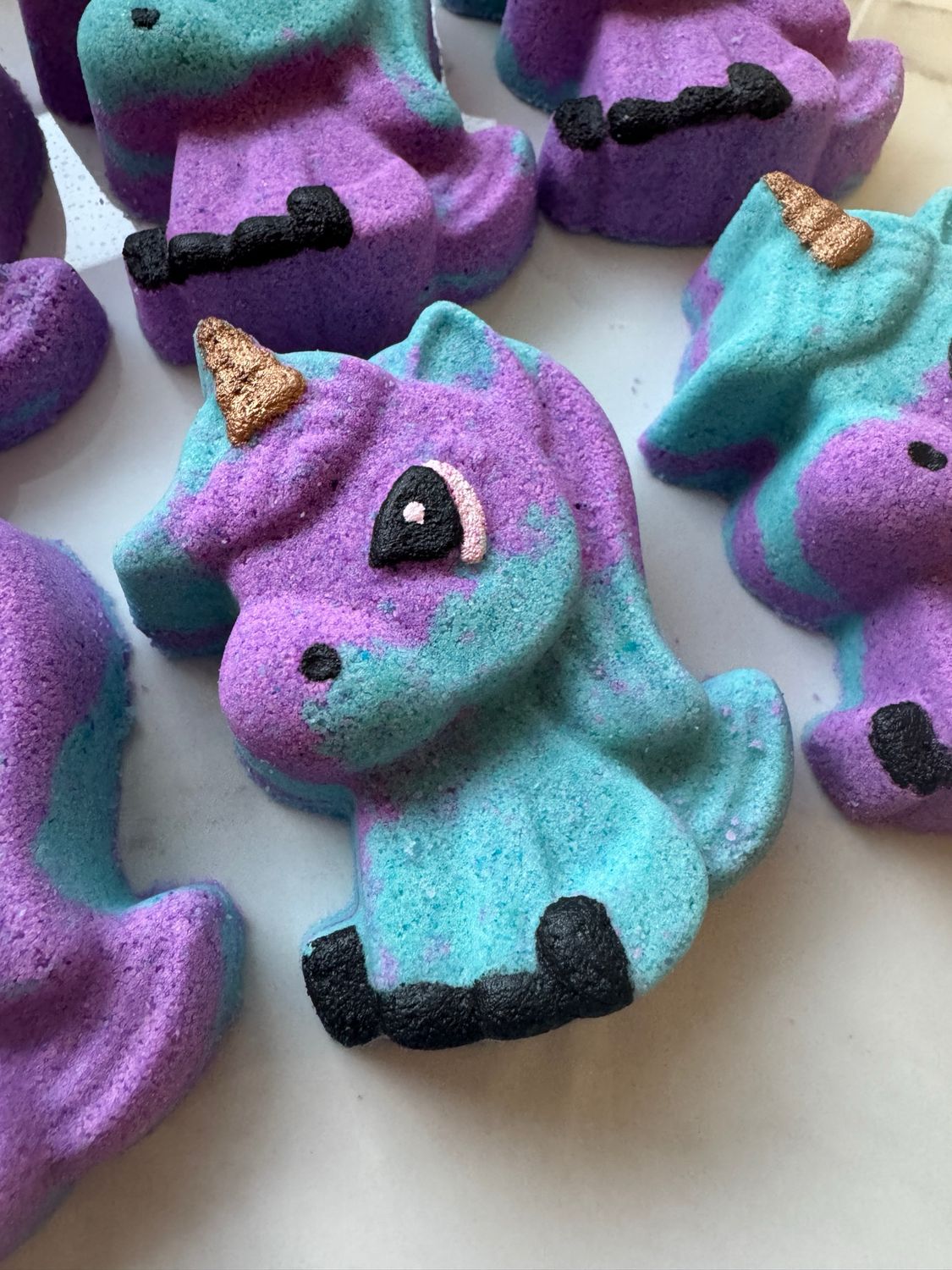UNICORN BATH BOMB