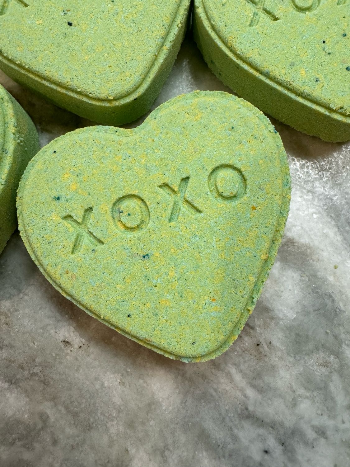 Green Heart Foaming Bath Bomb XOXO