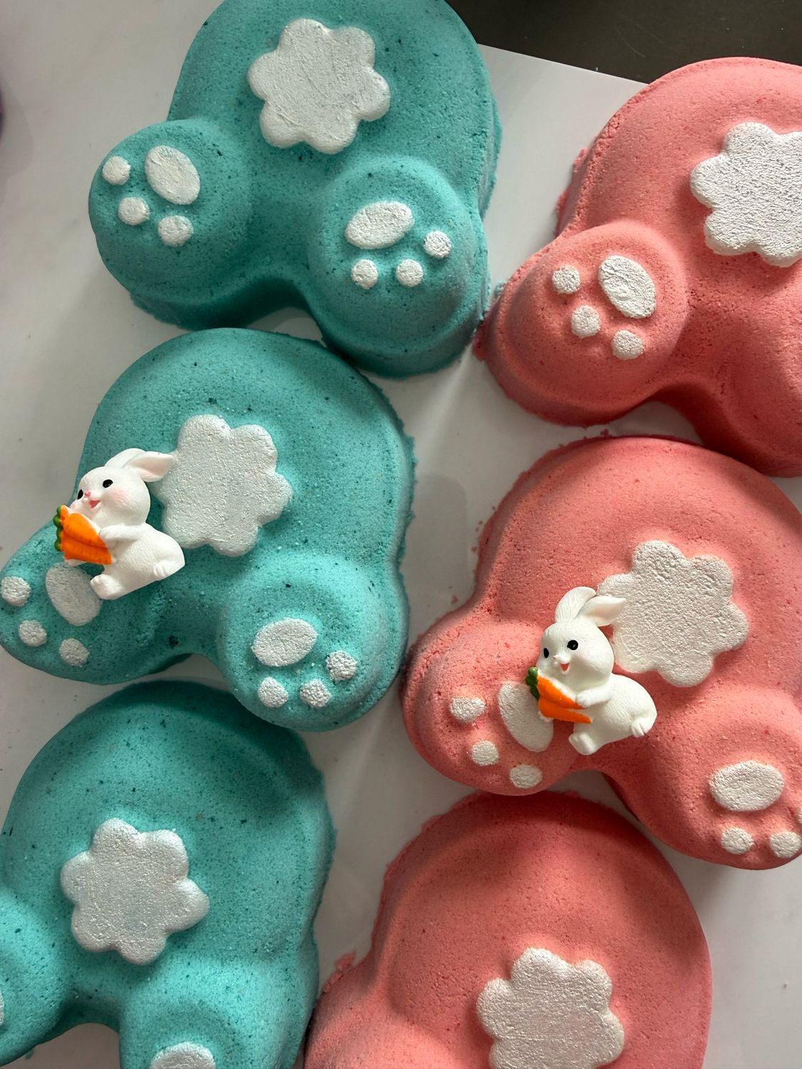 GIANT BUNNY BUTT BATH BOMB W/ Surprise Toy