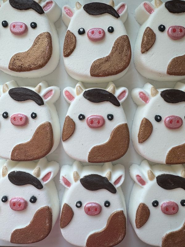 COW BATH BOMB WITH SURPRISE TOY INSIDE