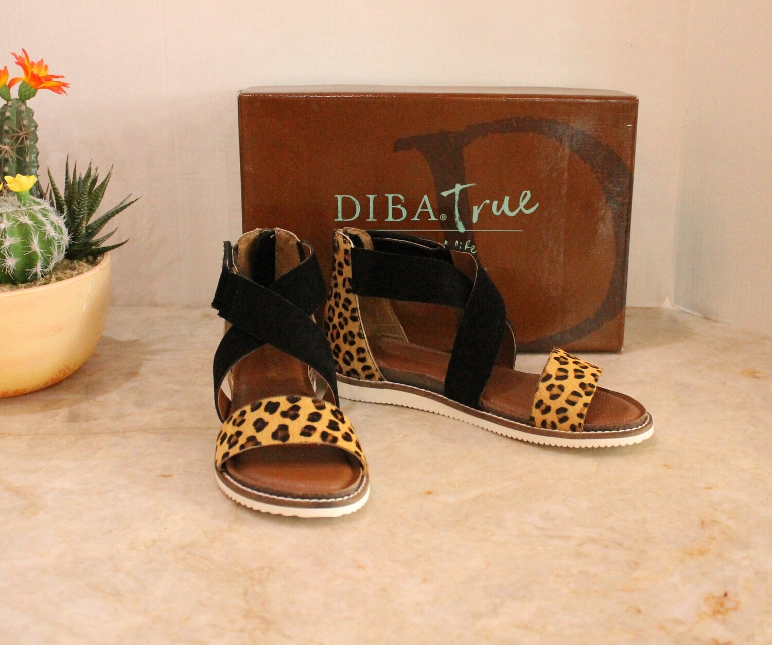 Diba True Flip Toes Sandals Leopard