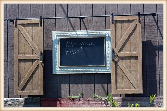 Peacock Park YH2100 Barn Doors Hideaway