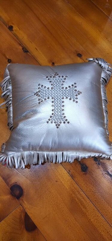 Kurtmen P-1409 Platinum Pearl Rose Gold Crystal Pillow 