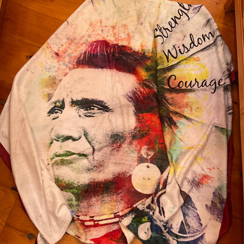 Zuzu Spirit THRP-284 Chief Eagle Throw 