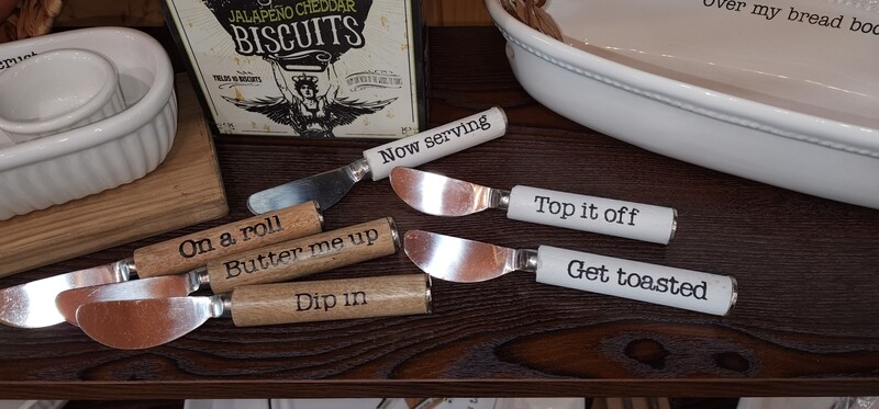 Mudpie 4631042 Circa Spreaders In Bucket