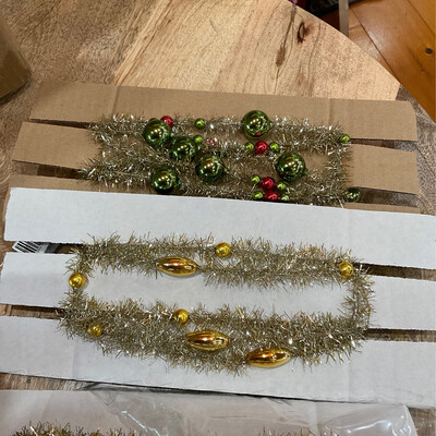 1 Hundred Eighty Degrees Tinsel Glass Bead Garland 6" 