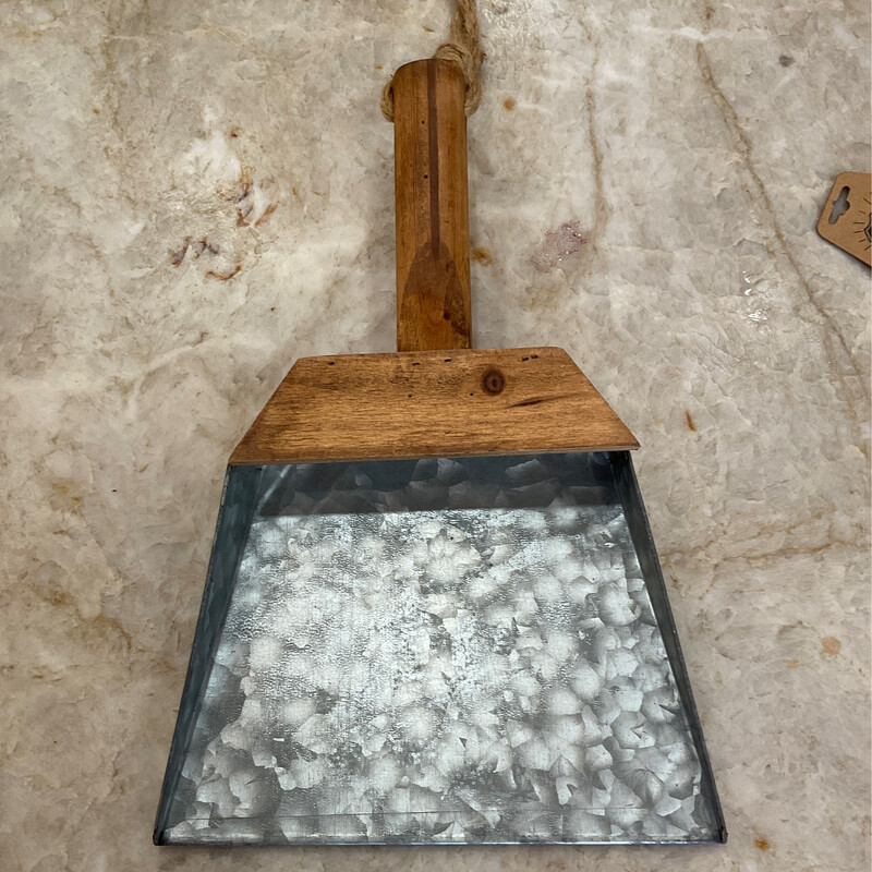 Peacock Park HA1753 Tin Dust Pan 