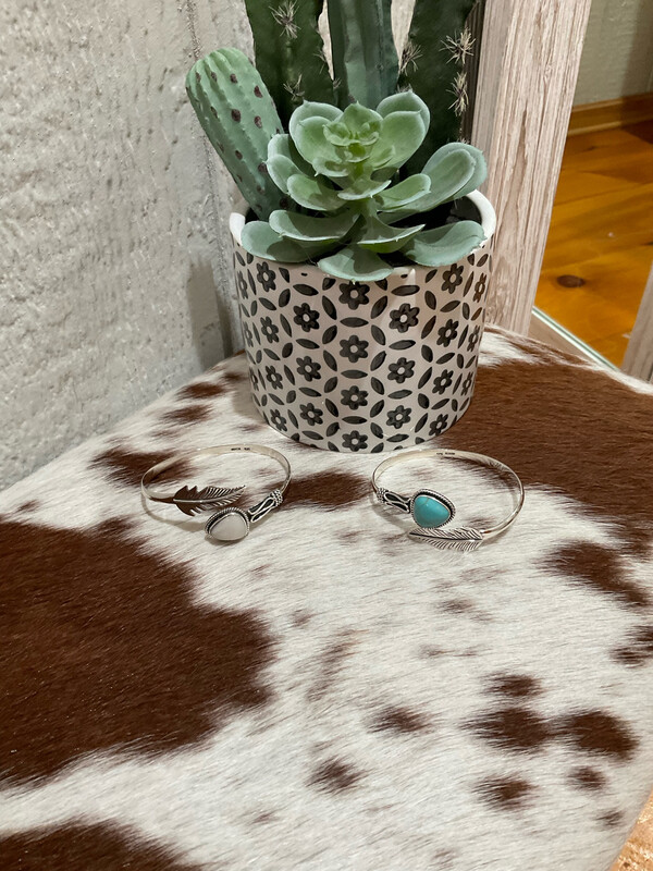 Just Fabulous 402 Feather Cuff 