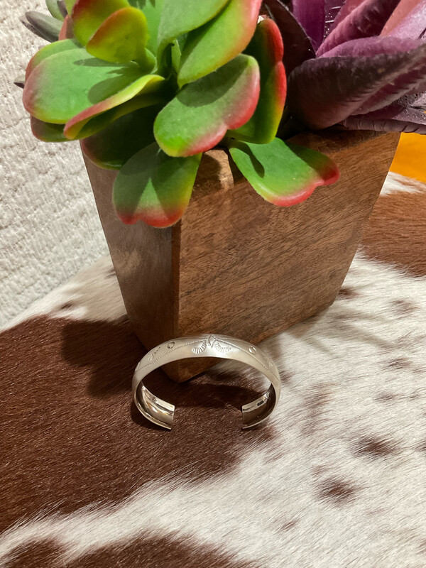 Just Fabulous 410 Shell Stamp Bracelet Polished Finish 