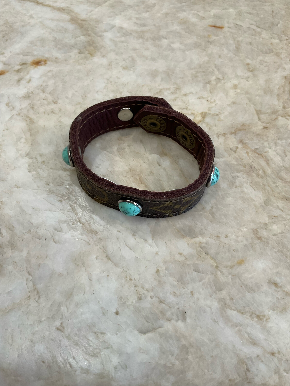 Sandra Ling LV Turq Cuff W/Snap