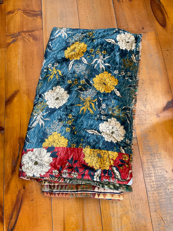 Johnny Was H18923-9 Cadeki Cozy Blanket 