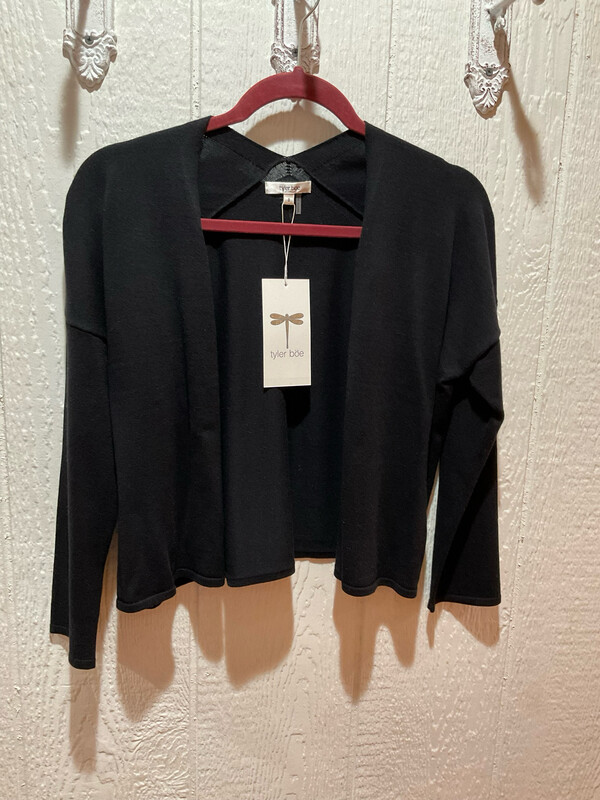 Tyler Boe 24009A Black Shrug