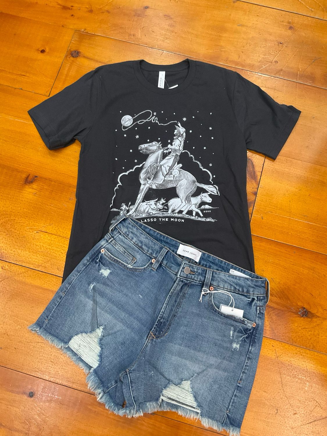 XOXO Lasso The Moon Tee Shirt SS