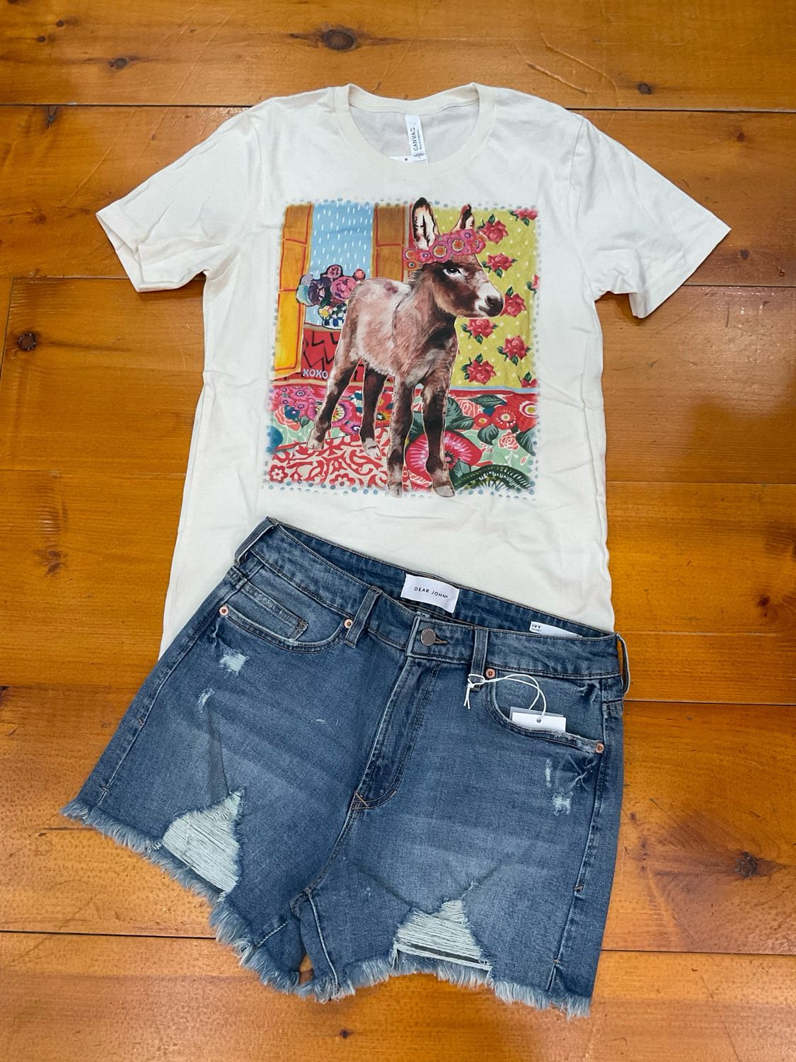 XOXO Spring Donkey Tee Shirt  SS 