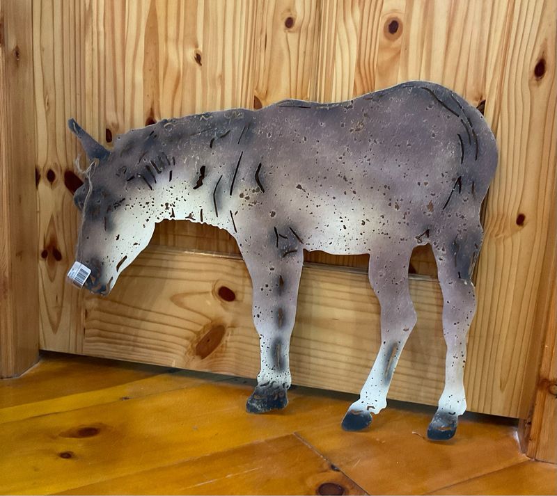 Peacock Park ZH20WL50 Wall Donkey 