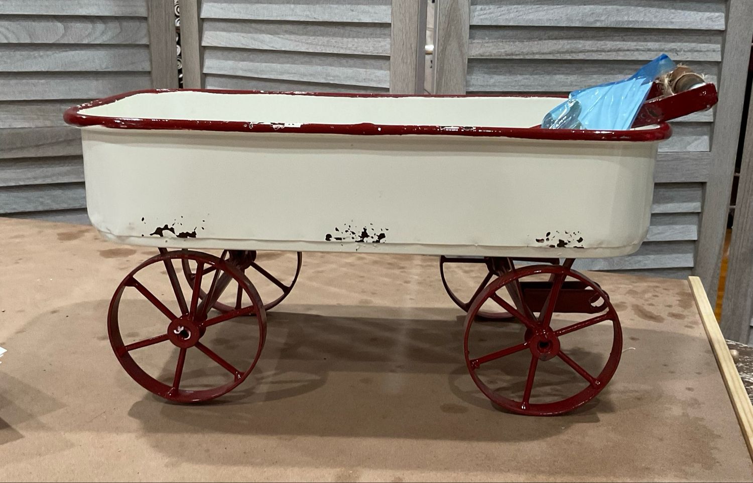 1 Hundred Eighty Degrees HK0089 Metal Wagon 8.75&quot;x16&quot; 