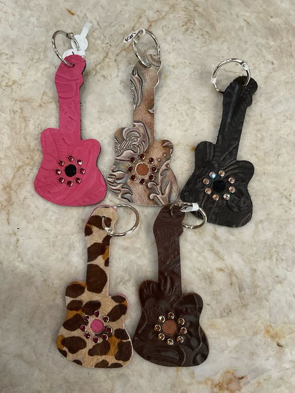 Kurtmen Guitar Leather Keychain