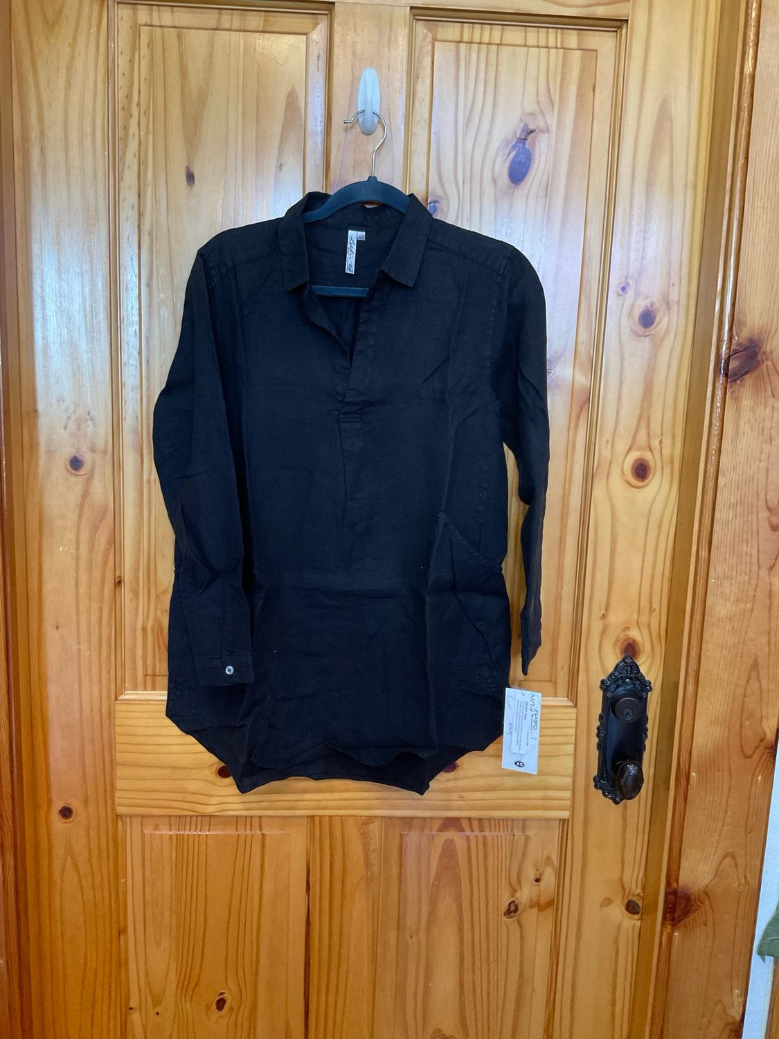 Lulu B LIN5000 2 PKT Pullover-Black