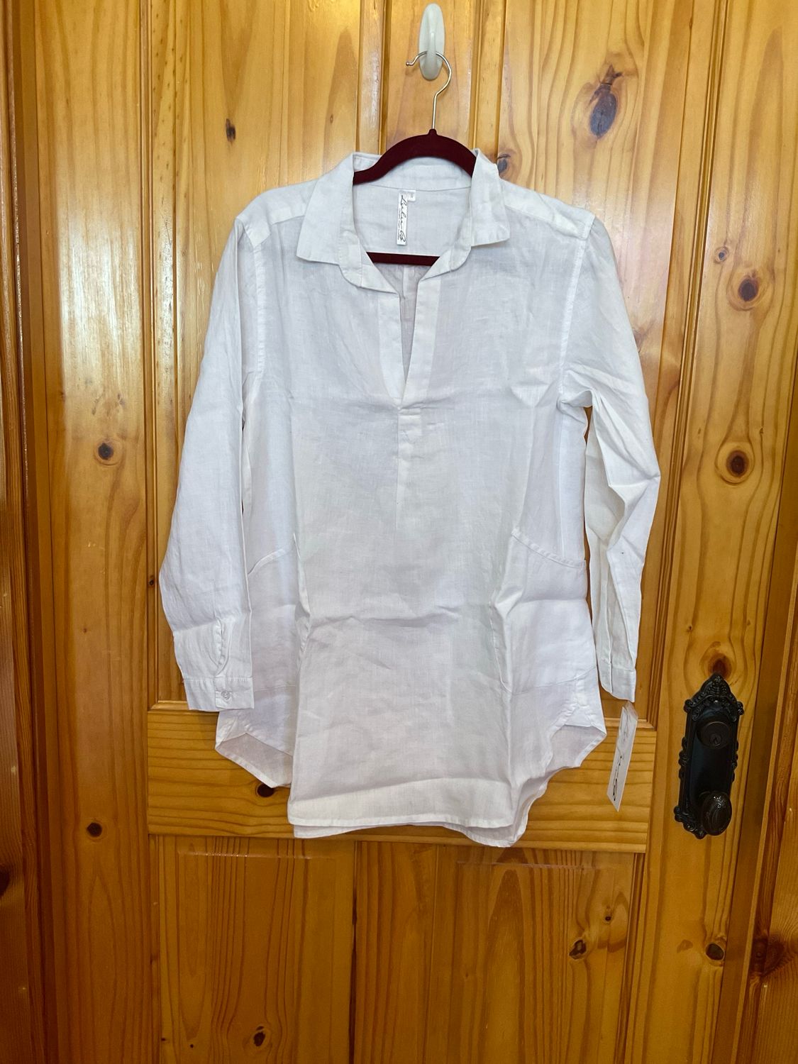Lulu B LIN5000 2 PKT Pullover-White