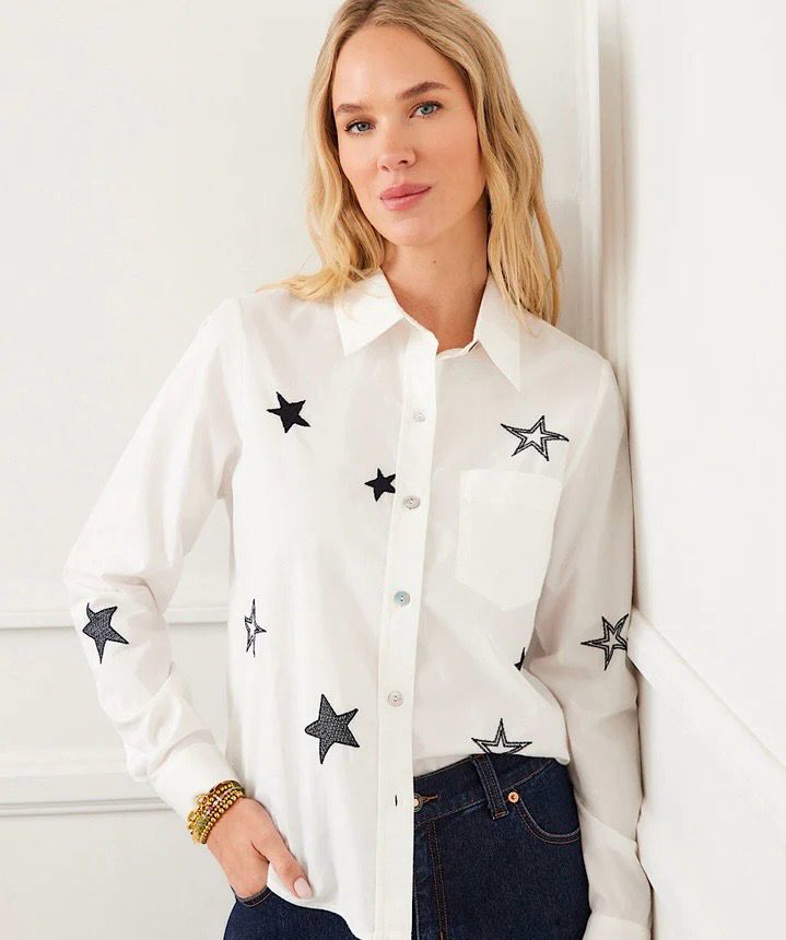 Karen Kane 2L70122 EMB Star Shirt 