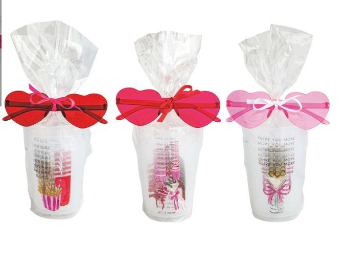 MudPie 88600008 Valentine Party Cup &amp; Glasses Set