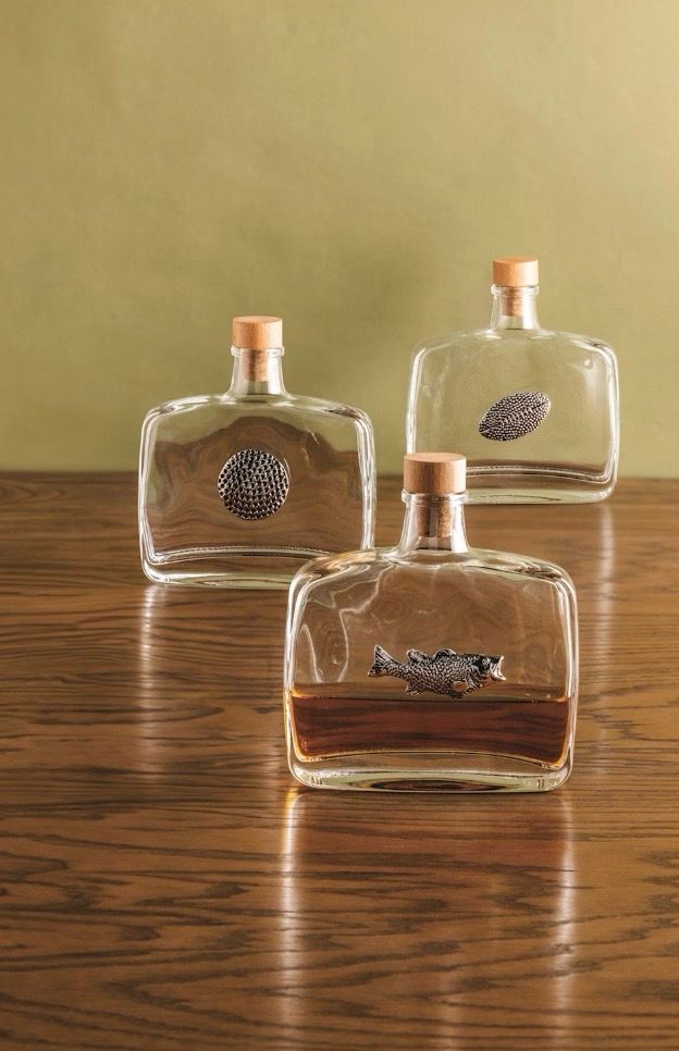 MudPie 48600233 Men&#39;s Icon Metal Decanters