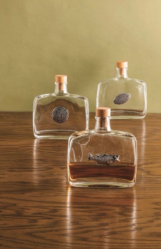 MudPie 48600233 Men&#39;s Icon Metal Decanters