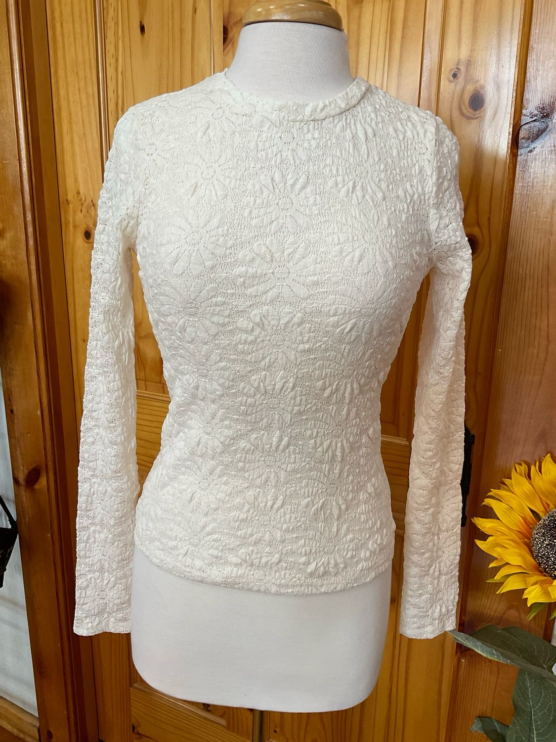 KLd. Signature KD45303 LS Textured Knit Top-Cream