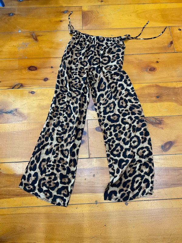 KLd. Signature KD60402 Leopard Pants w/side tie