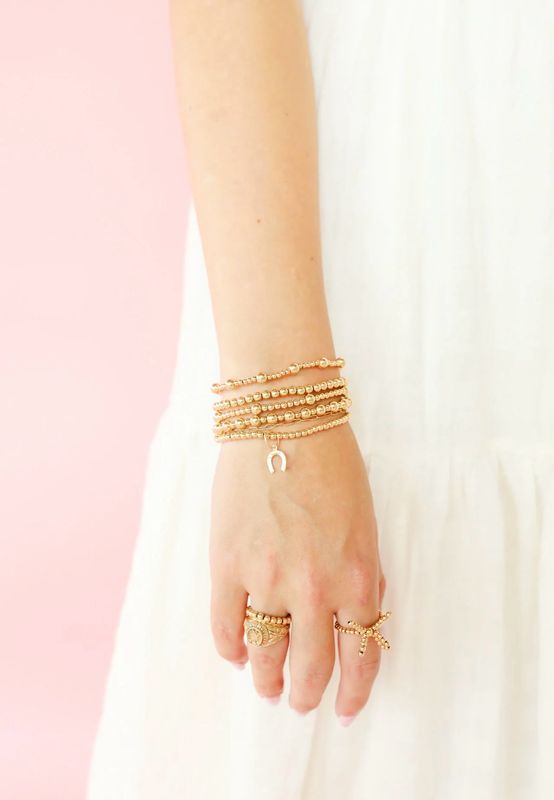 Beaded Blondes Horseshoe Gold Charm Bracelet Gold 6.75&quot;