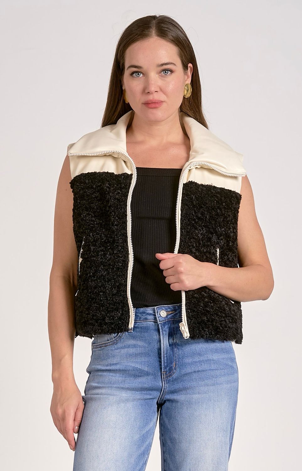 Elan JK8254 Reversible Sherpa/Pleather Vest-B&amp;W
