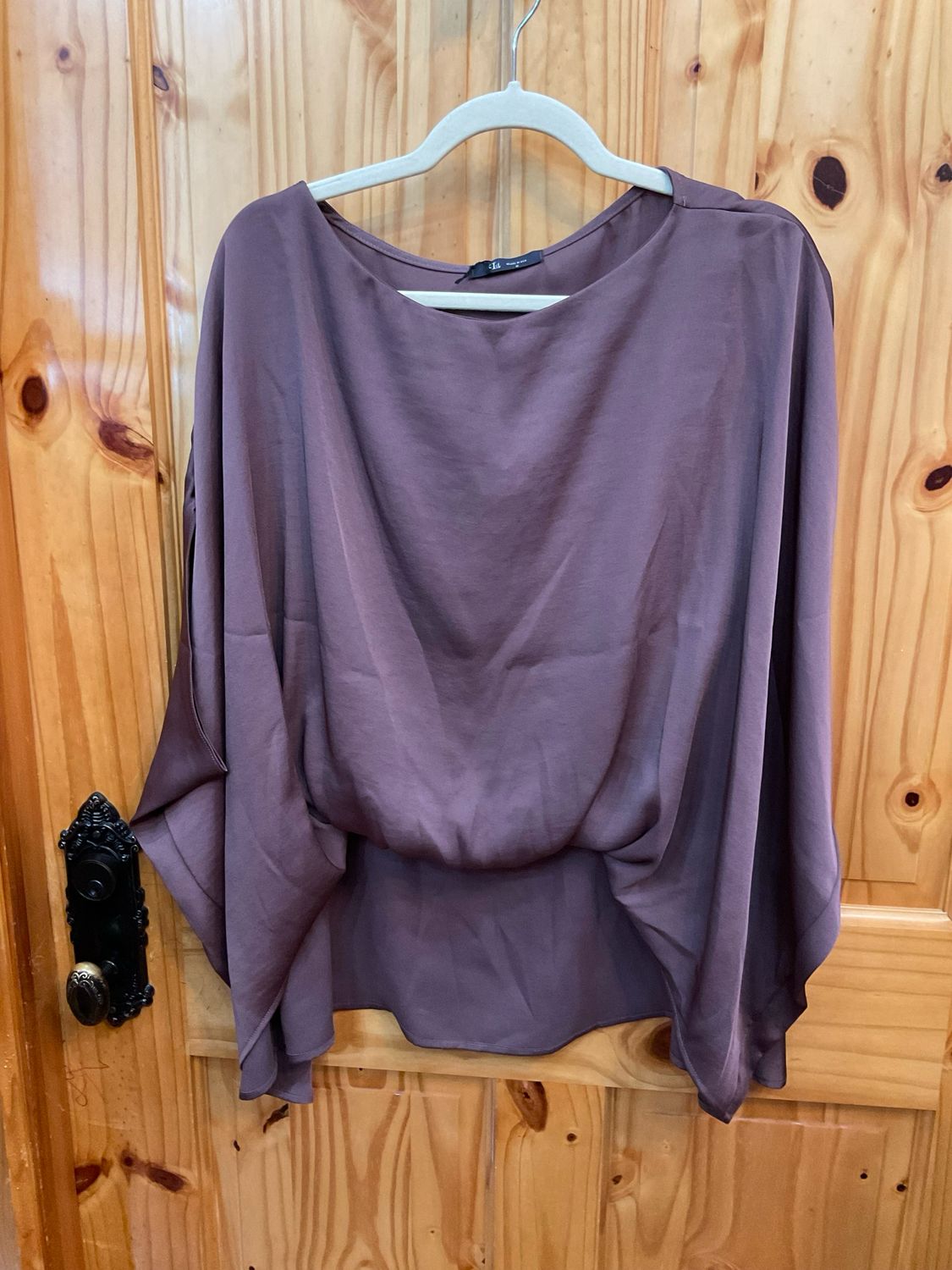 KLd. Signature KD45197 Sateen HiLo Top-Mocha