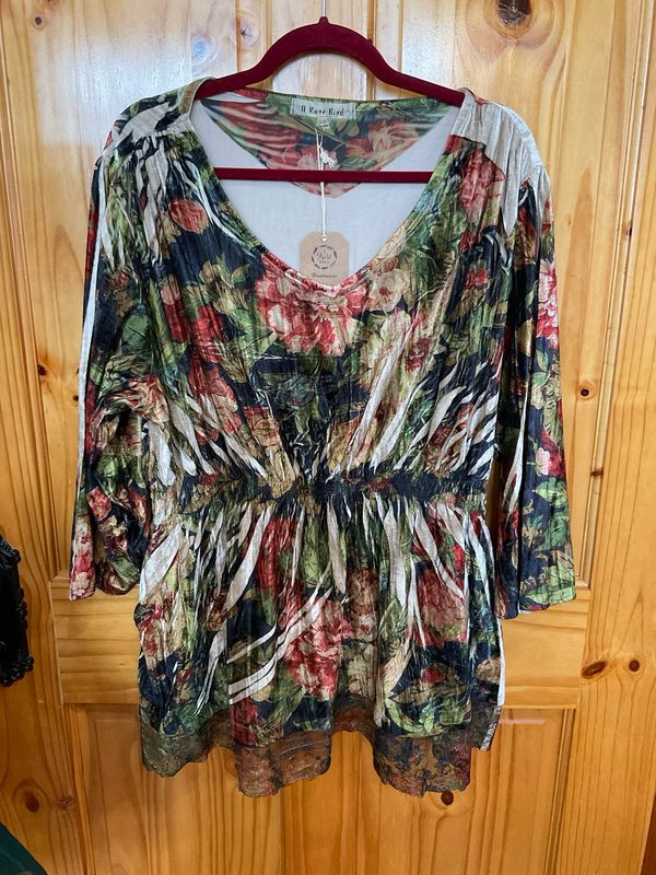 A Rare Bird Crushed Velvet Floral Top-OversizedO/S