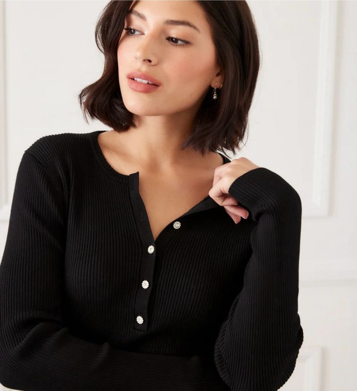 Karen Kane 4L89379 Henley Ribbed Sweater-Black