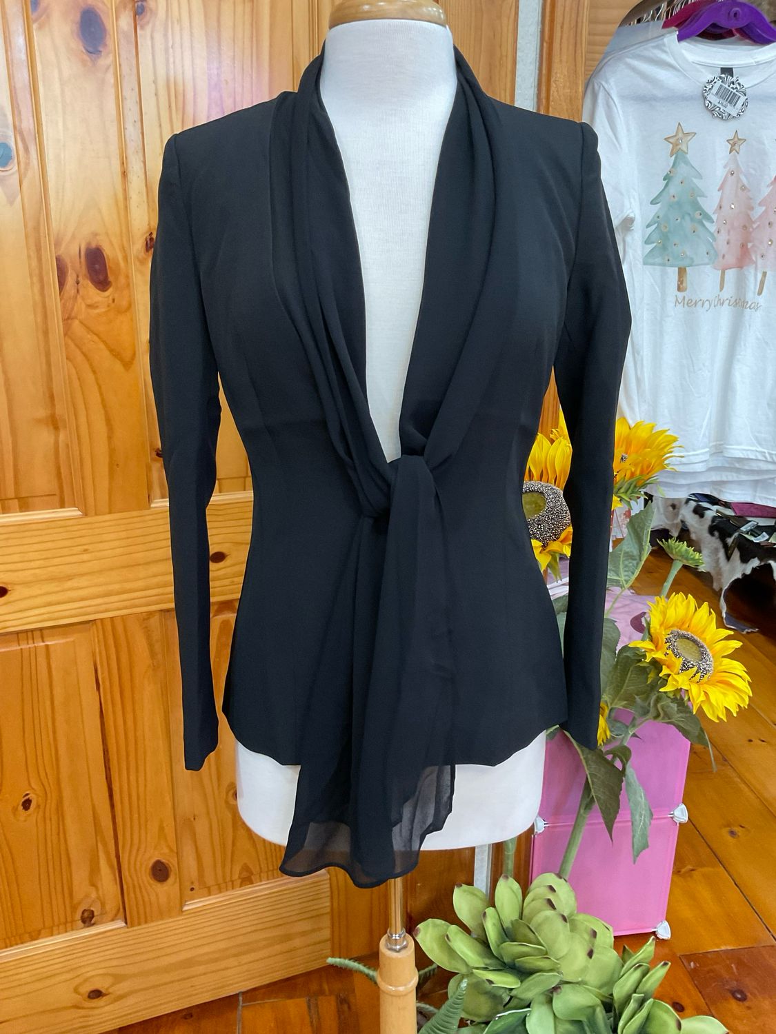 KLd. Signature KD1684 Chiffon Scarf Tie Blazer