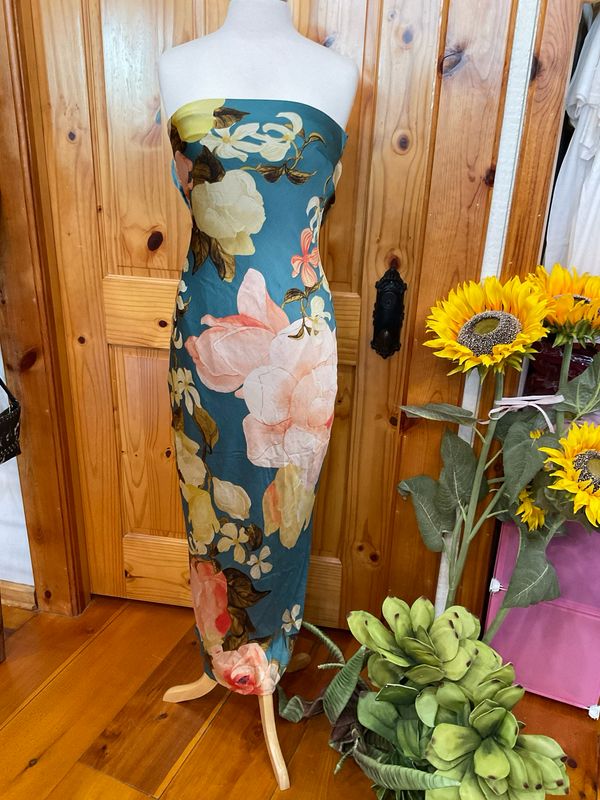 KLd. Signature KD52808 Satin Strapless Maxi