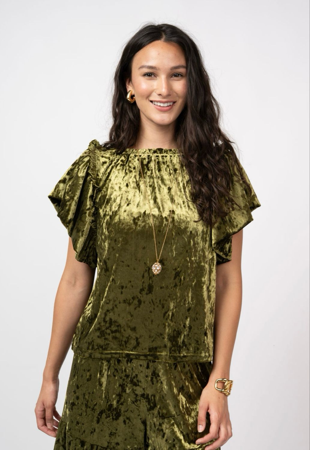 Ivy Jane 630404 Solid Velvet Flounce Top-Olive