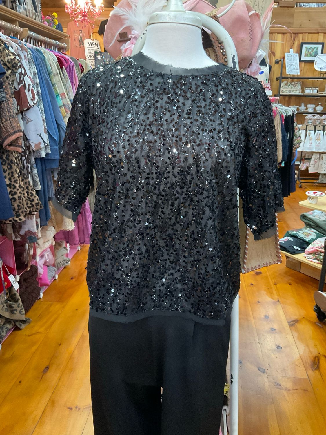 KLd. KD45384 Sequin Chiffon Trim SS Top-Black