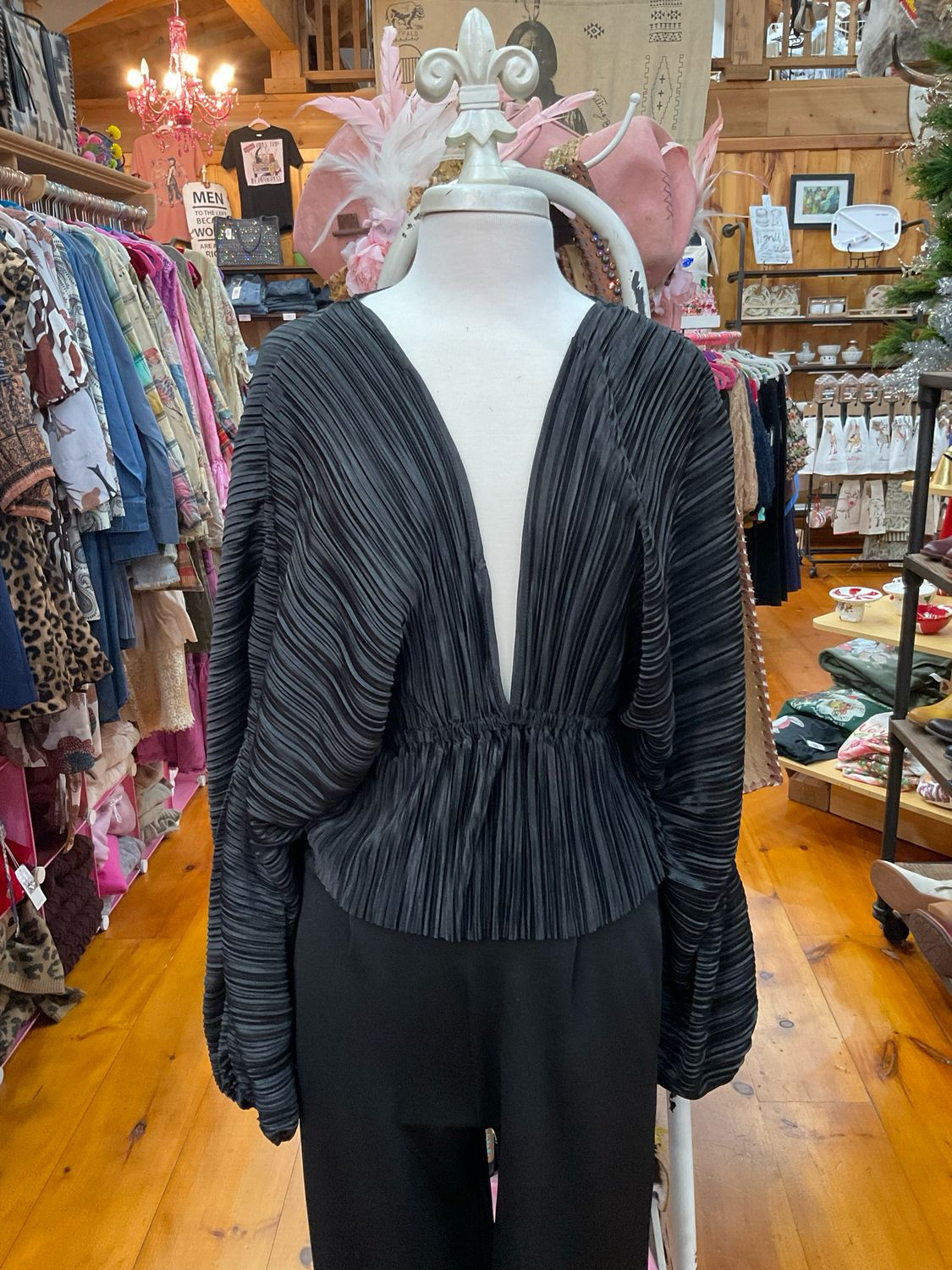 KLd. KD44465 Pleat VNeck Balloon Sleeve Blouse-BK