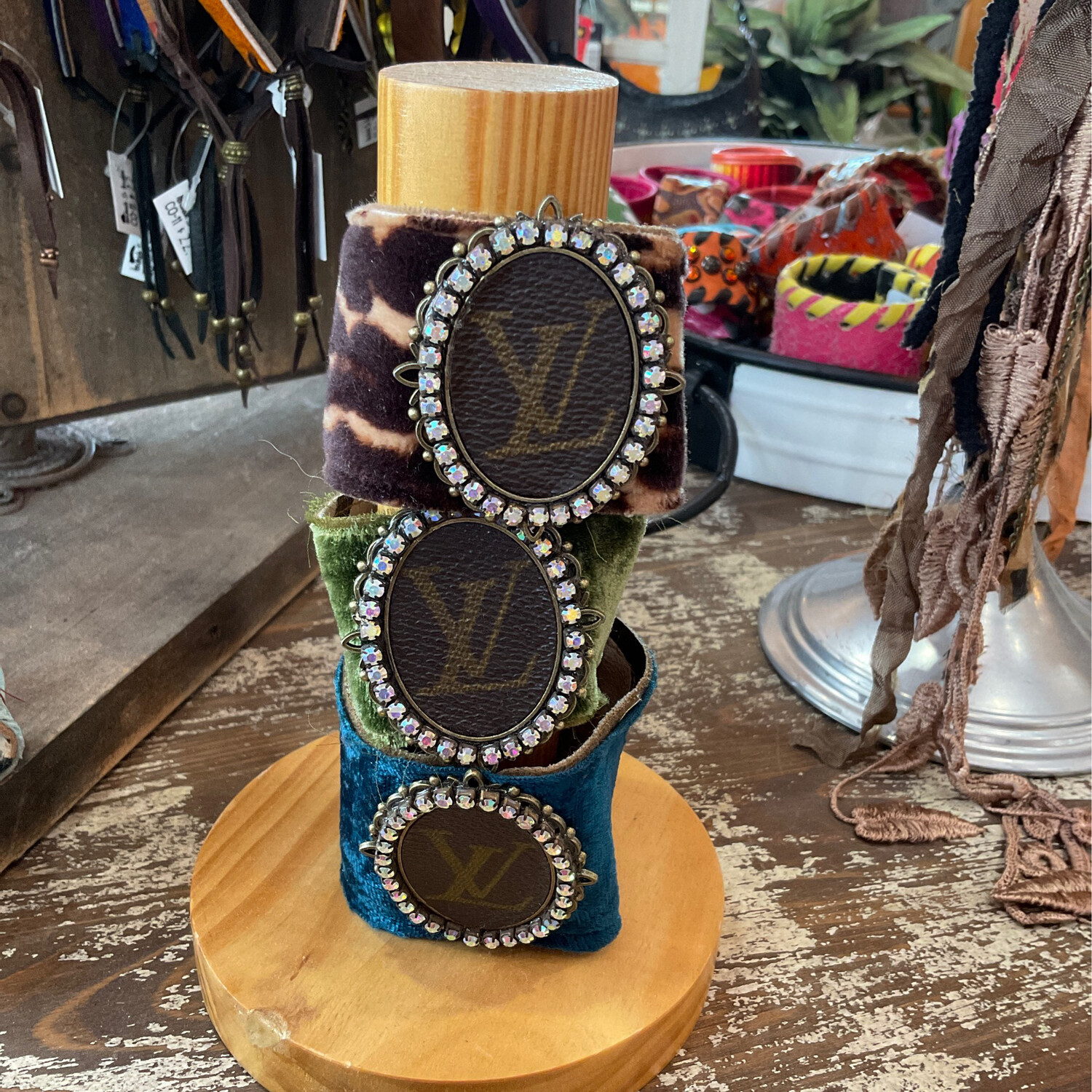 Gypsy South Regular Velvet LG LV Cuffs