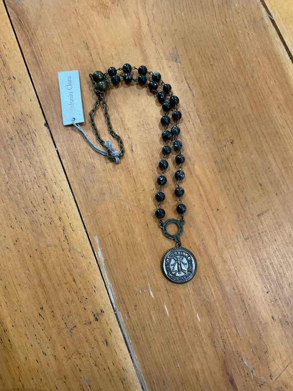 Melania Clara Everly Necklace 