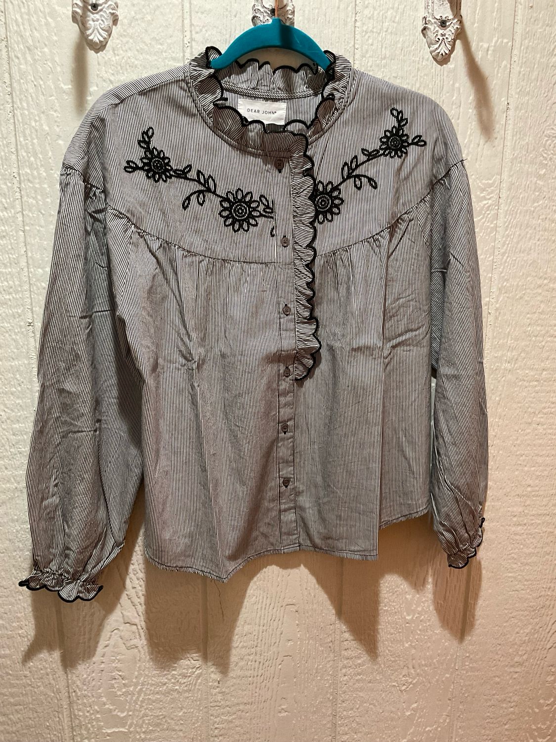 Dear John DSH1484Z23BLK Hilary Embroidered LS Top