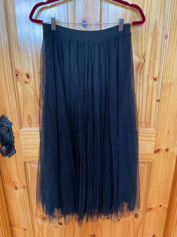 Elan TU4300 Midi Skirt-Black